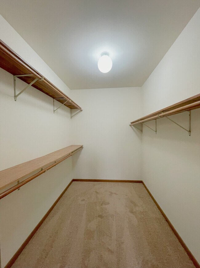 Building Photo - 3228 Wood Rd