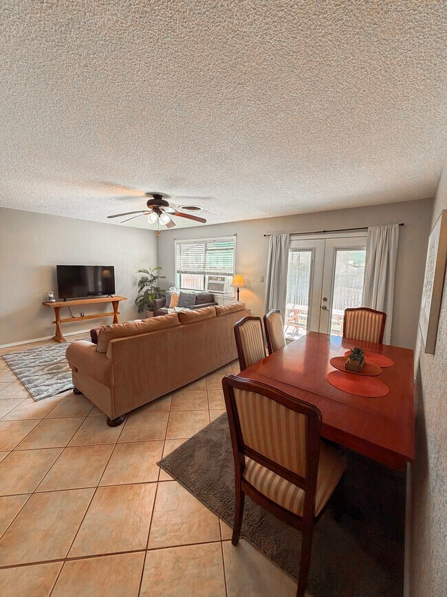 Building Photo - 2310 Nevada Dr