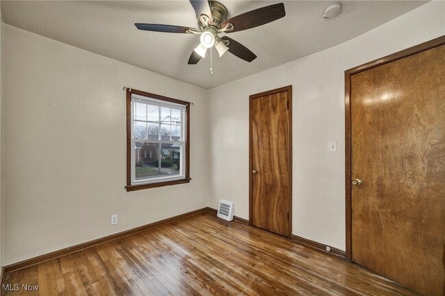 Building Photo - 10213 Dove Ave