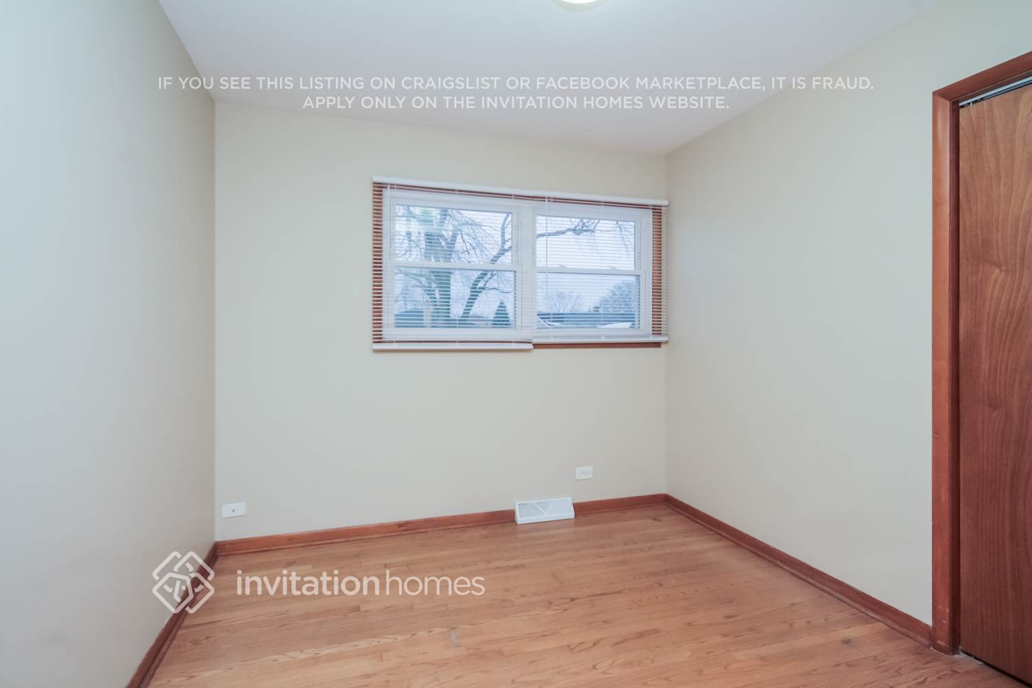 Building Photo - 150 E Winthrop Ave