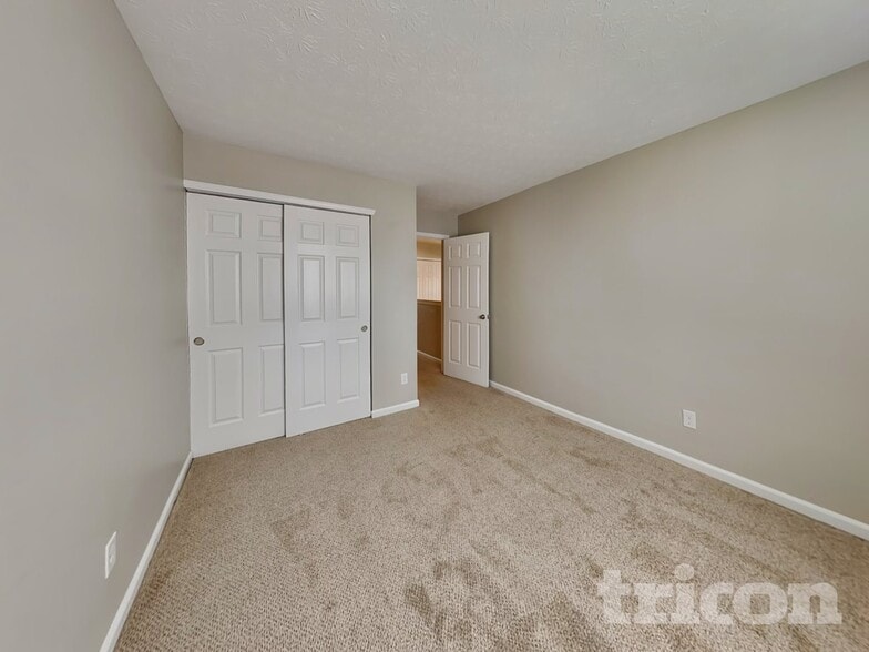 Building Photo - 6633 Dunsdin Dr