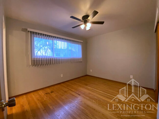 Building Photo - Charming, Orangevale Home with Spacious Yard! – 3BD/2BA