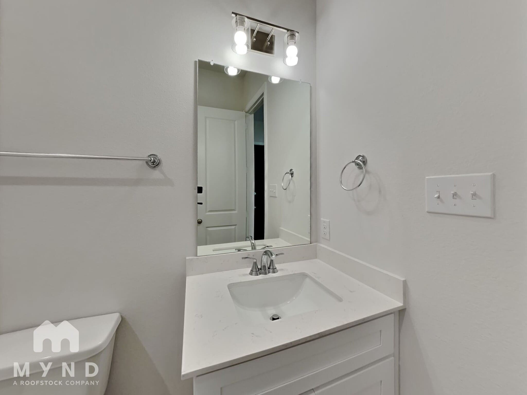 Building Photo - 1032 Joseph Ct