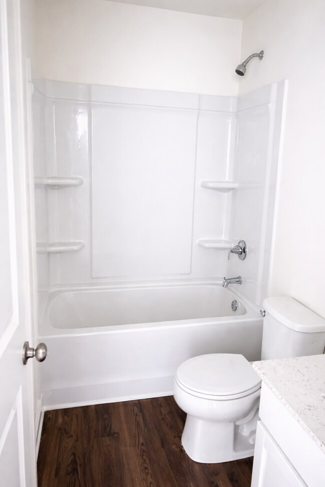 Building Photo - 516 Liberty Hall Dr