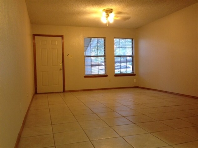Family Room - Rio Rico Patio Homes