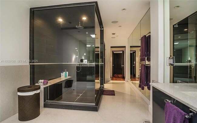 Building Photo - 3020 Brickell Ave