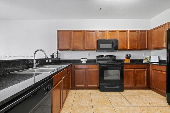 Building Photo - 10870 NW 88th Terrace