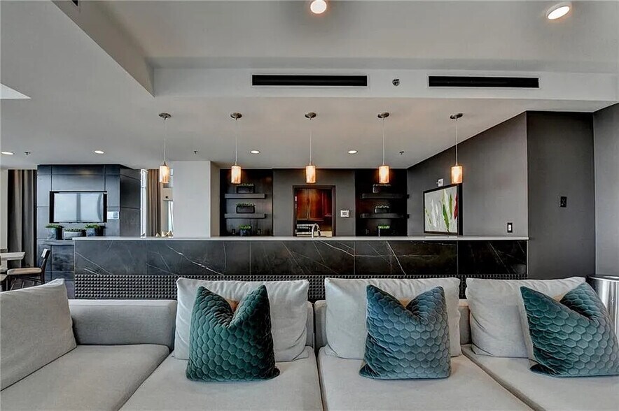 Building Photo - 855 Peachtree St NE