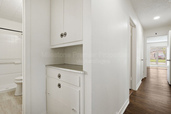 Building Photo - 1512 N Highland Ave