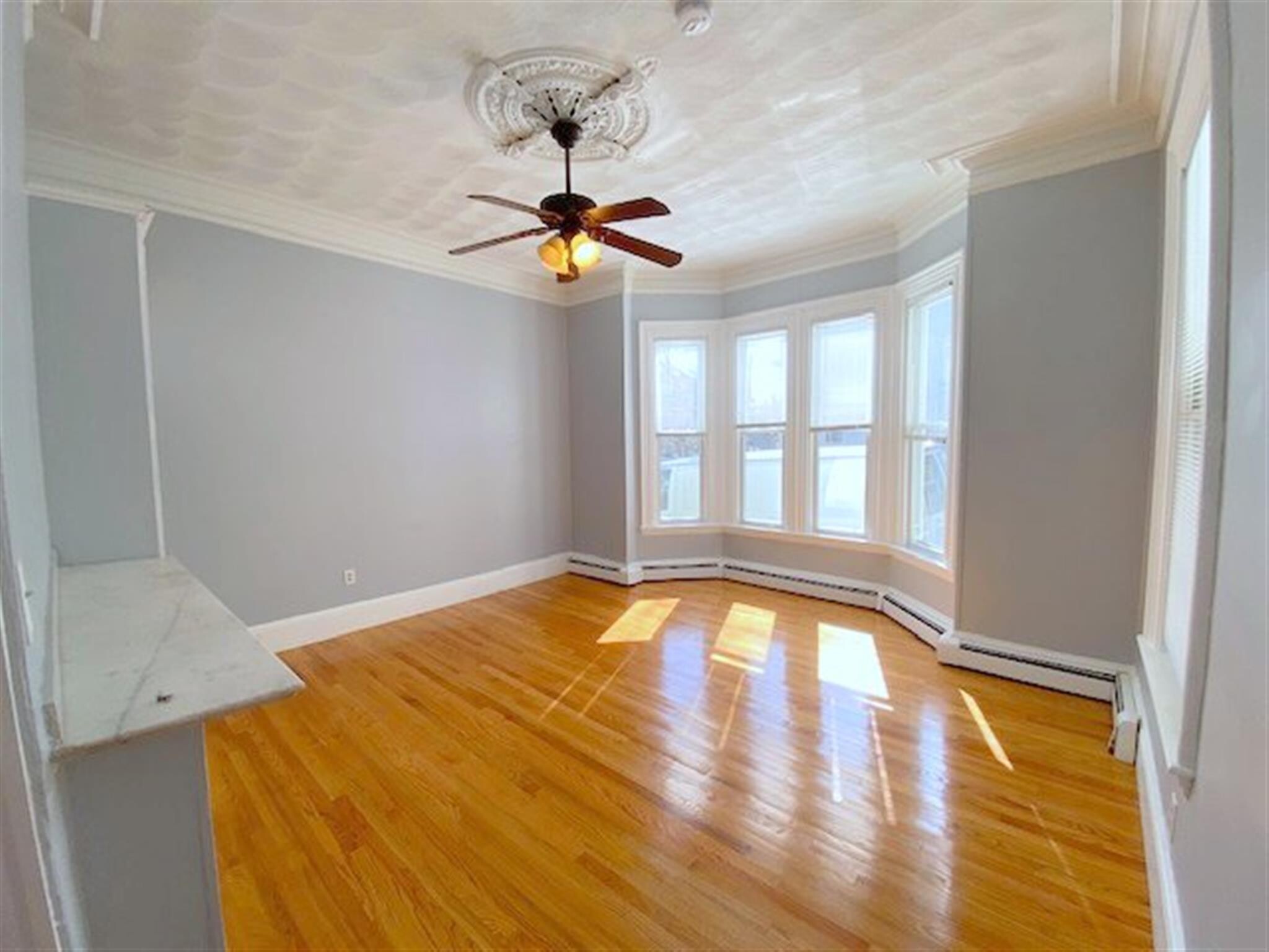 Building Photo - 58 Vinal Ave