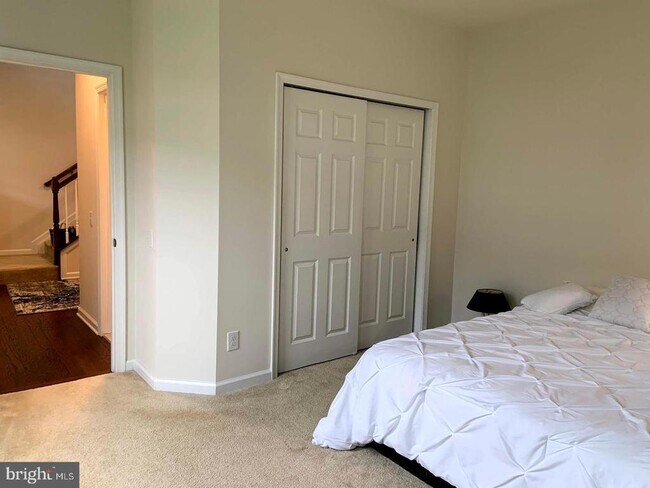 Building Photo - 311 Stafford Ct