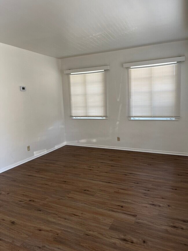 Building Photo - Property 1
