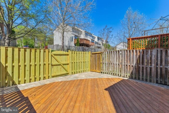 Building Photo - 5932 Spruce Run Ct