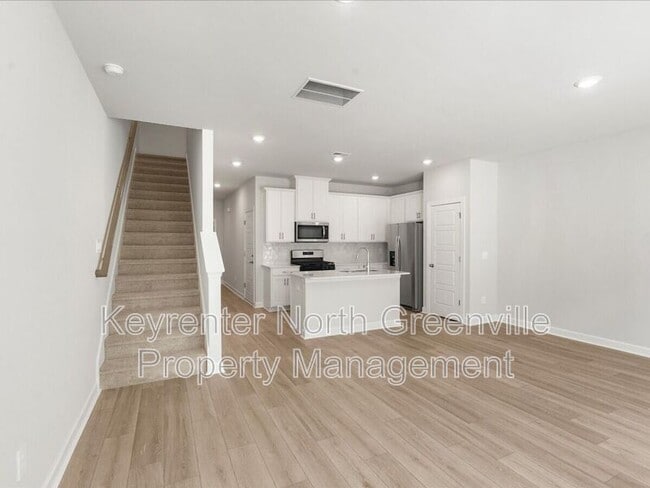 Building Photo - 855 Ernest Ln