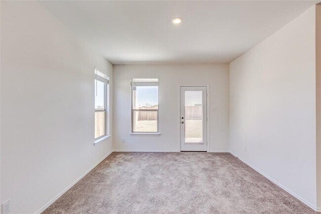 Building Photo - 1508 Carriageway Dr