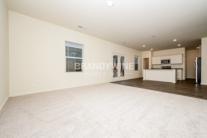 Building Photo - 7625 Saffron Ave