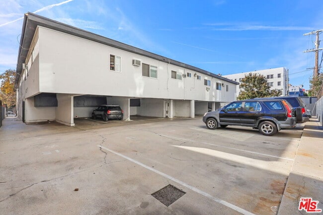 Building Photo - 5555 Carlton Way