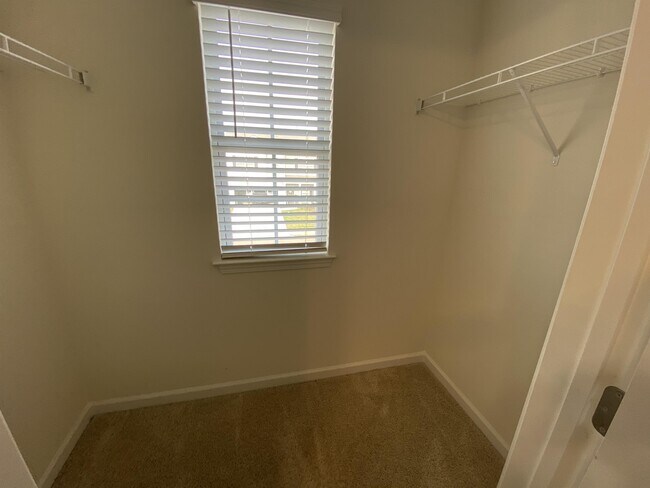 Building Photo - 4420 Blackberry Trellis Ln