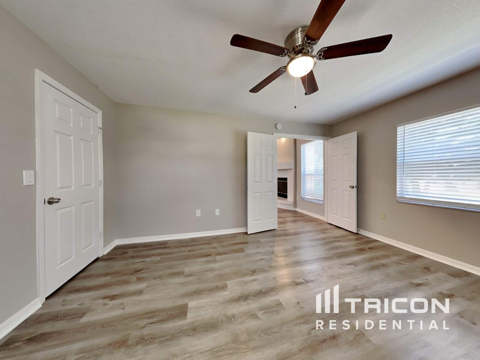 Building Photo - 528 Little Lake Ct