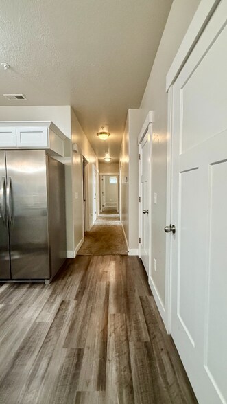 Building Photo - 14654 Bloom Dr