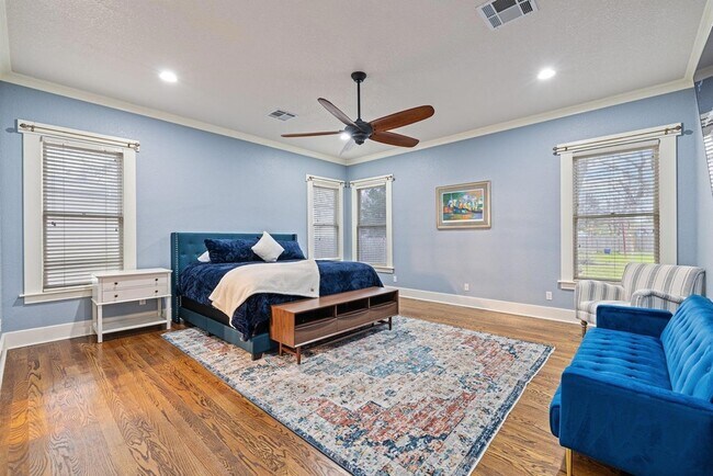 Building Photo - 1211 Lexington St