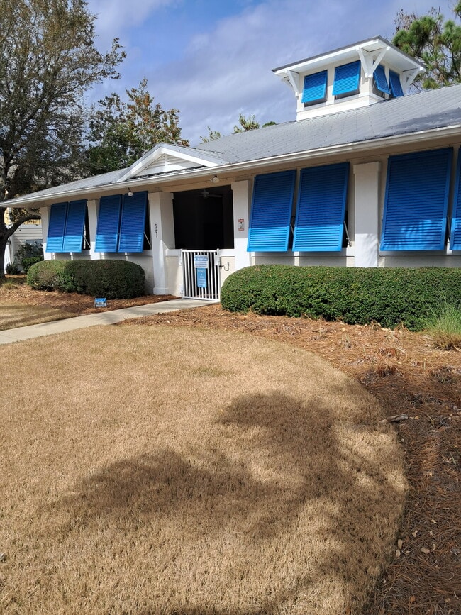 Building Photo - 317 Sand Oak Blvd