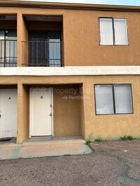 Building Photo - 3505 Tyson Pl NE