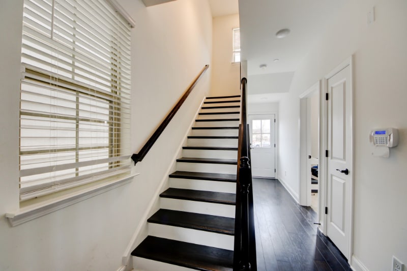 Building Photo - 1125 Kirkland Circle