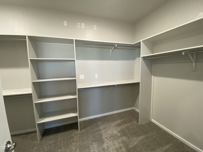 Master Bedroom Closet - 7797 Enchanted Falcon Ln