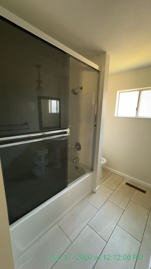 Building Photo - South West Visalia Now Ready!
