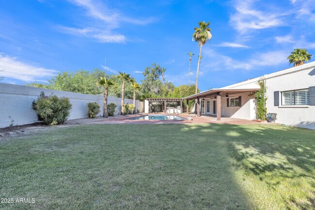 Building Photo - 10424 E Cannon Dr