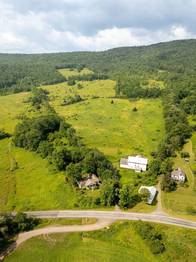 Building Photo - 4831 County Hwy 6