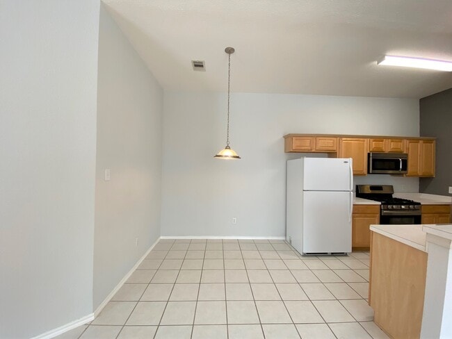 Building Photo - 5739 Rose Rock Canyon Dr