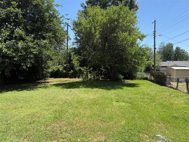 Building Photo - 1028 SW 64th St