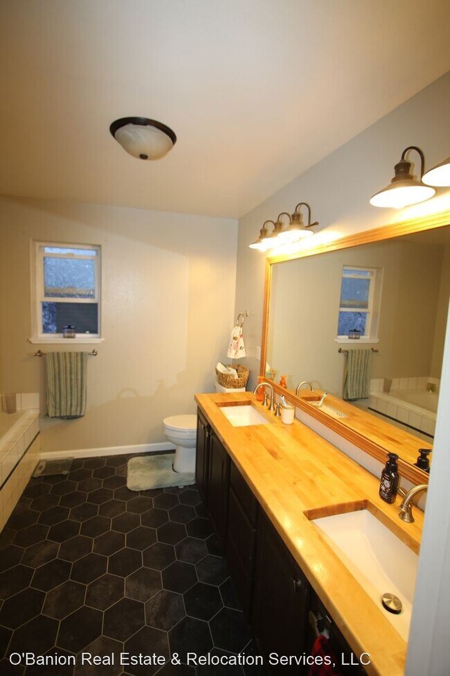 Building Photo - 3 br, 2.5 bath House - 3051 Eaglek Bay Circle