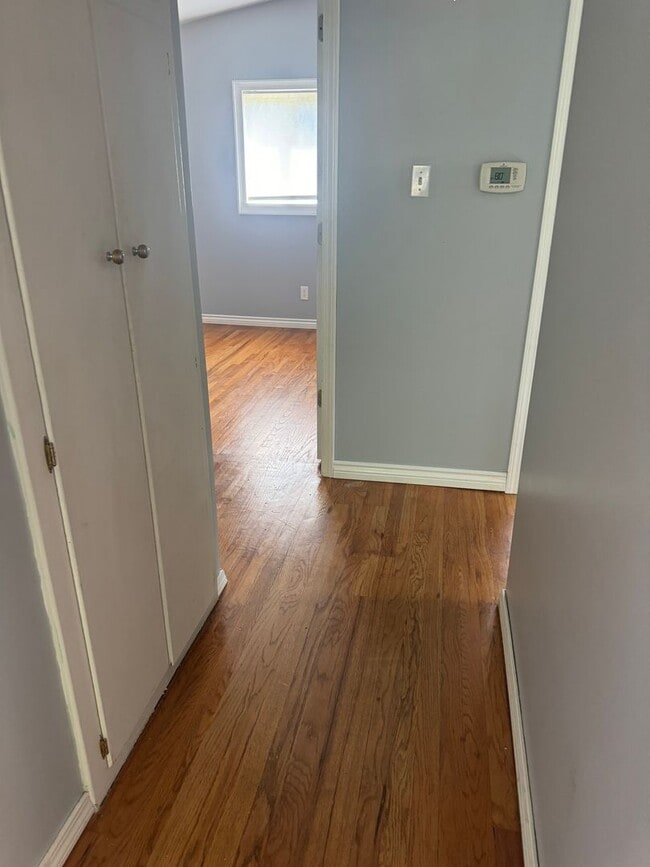 Building Photo - COMING SOON! 3 BEDROOM NORTHVILLE HOUSE FO...