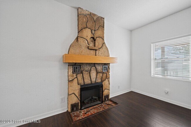 Building Photo - 6502 June Dr