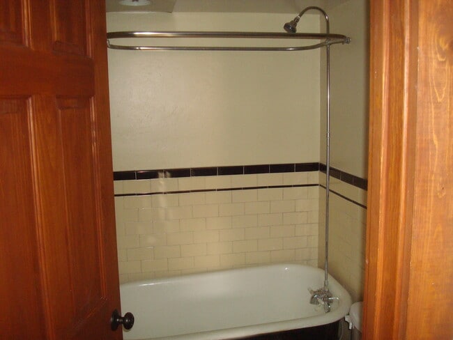 Building Photo - 331