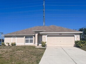 Building Photo - Lovely Home In SW Cape Coral
