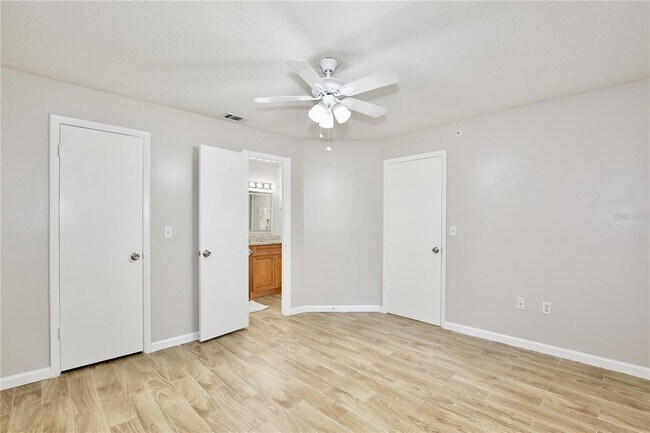 Building Photo - 956 Salt Pond Pl