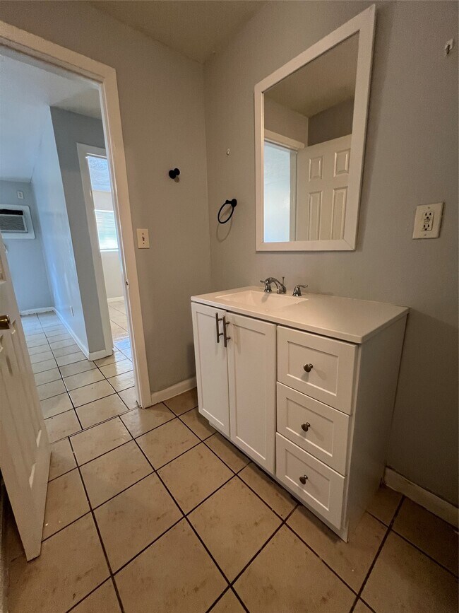 Building Photo - 7518 Morley St