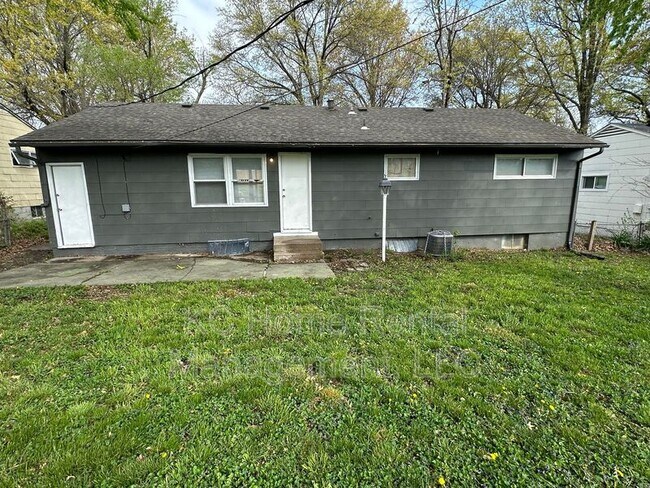 Building Photo - 7309 E 111th Terrace