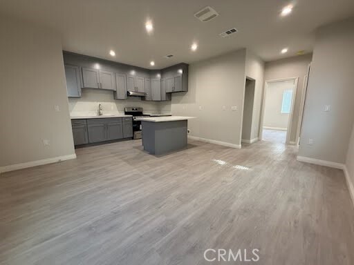 Building Photo - 4831 Fiesta Ave