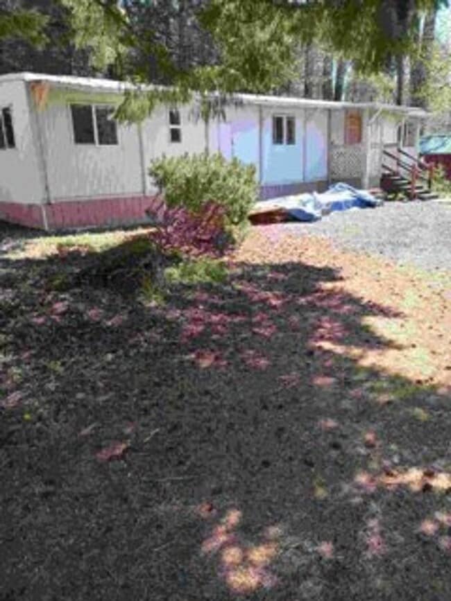 Primary Photo - 140 Humbug St.