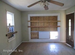Building Photo - 2 br, 1 bath House - 908 W Summit St.