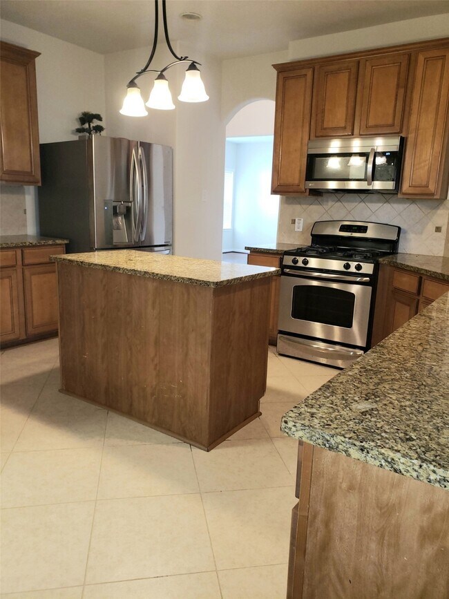 Building Photo - 2302 Cantabria Ln