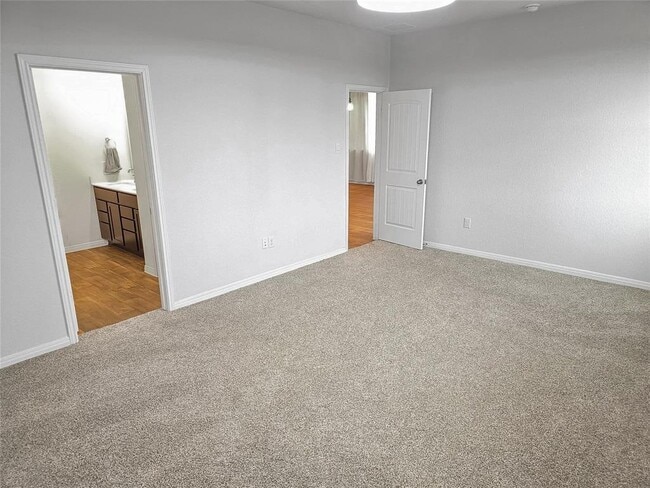 Building Photo - 410 Inks Ln