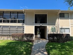 Building Photo - 6002 Laketree Ln
