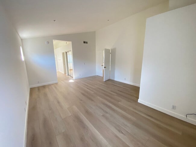 Building Photo - Very Spacious 3 Bedroom, 2.5 Bathroom House For Rent in Buena Park-Lots of Recent Upgrades!