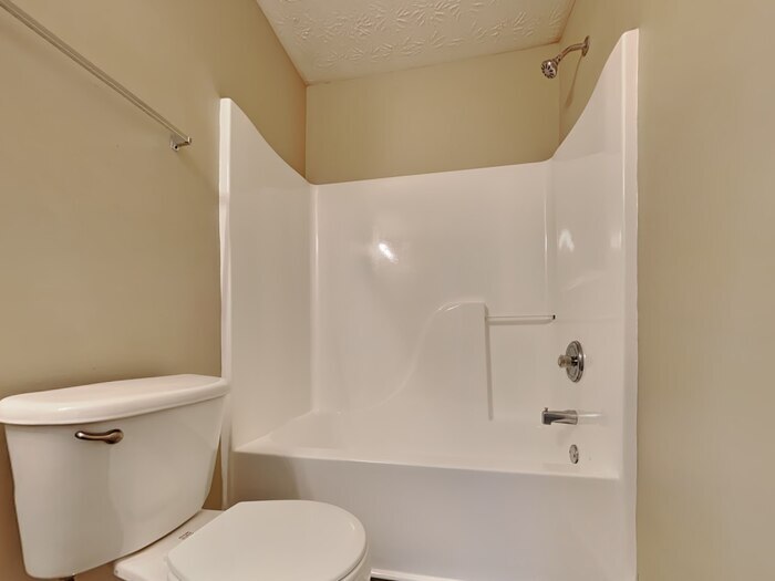 Building Photo - 9135 Jefferson Village Dr SW